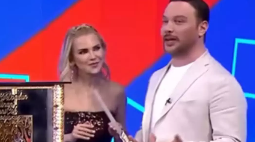 Ece Erken ve Sinan Akçıl'dan peş peşe paylaşım geldi! 'Eniştem' demesi çok konuşuldu