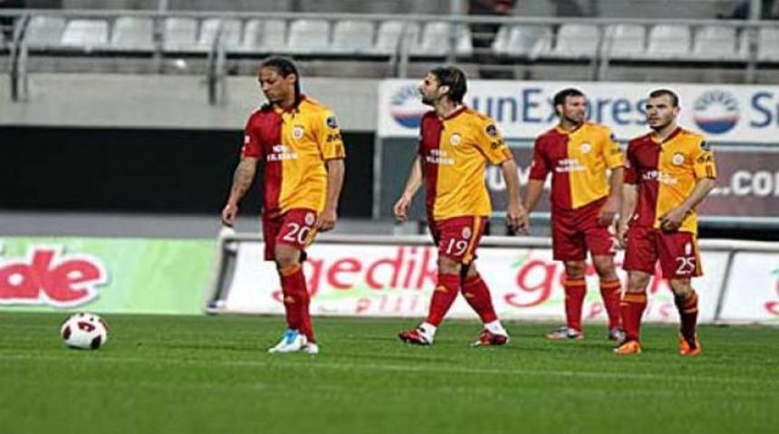 Aslan d&uuml;nyanın diline d&uuml;şt&uuml;!