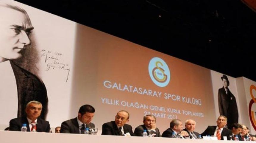 Cimbom'da kaos b&uuml;y&uuml;yor!