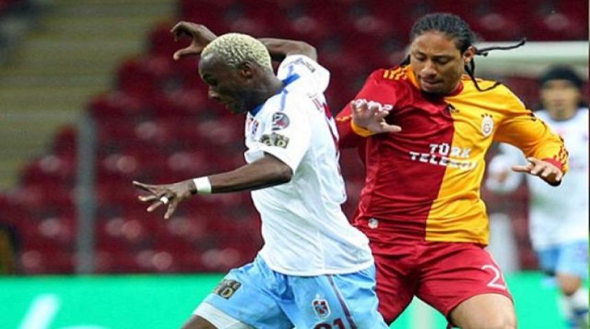 &Uuml;nder Pino'nun biletini kesti!