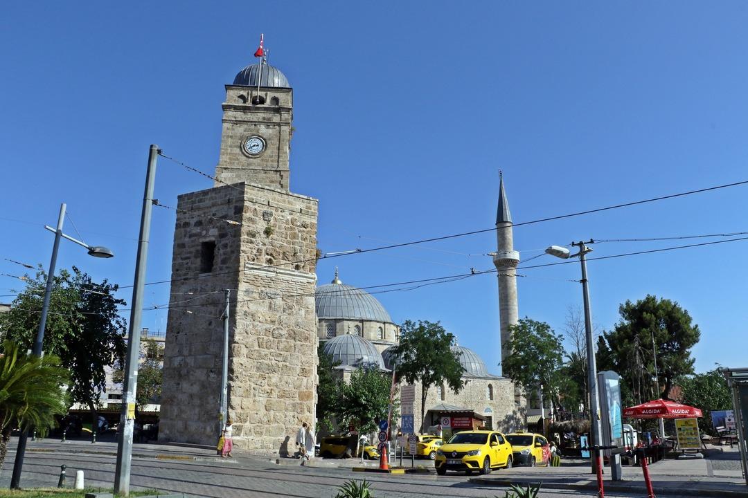 Nüfus gündüz 82, gece 10 bin! Birkaç saat arayla bambaşka manzara 15