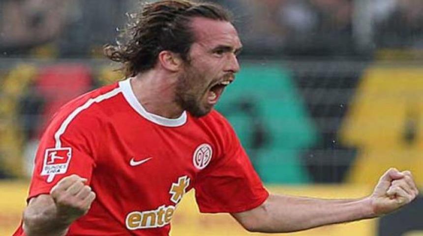 G.Saray ve Beşiktaş'tan s&uuml;rpriz atak!