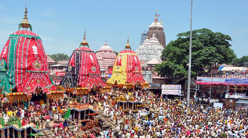 Hindistan'da akıl almaz olay... Törende izdiham yaşandı: 3 ölü, 50’den fazla yaralı! 