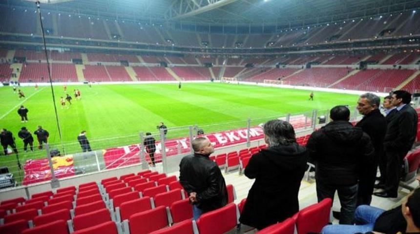 Aslanlar ilk kez Arena'da!
