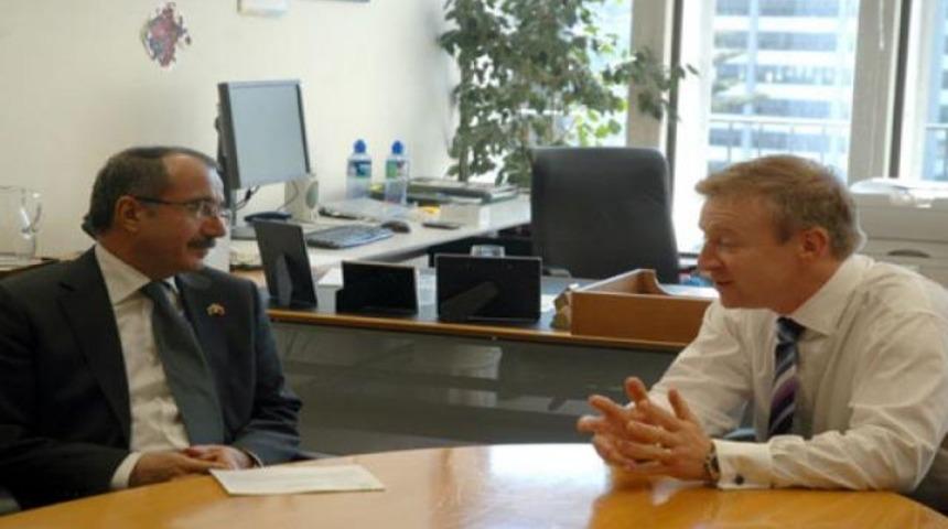 Yeni Zelandalı Bakan Cimbom'u sordu!