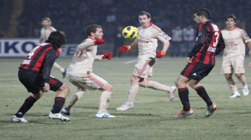 Galatasaray deplasmanda kayıp!