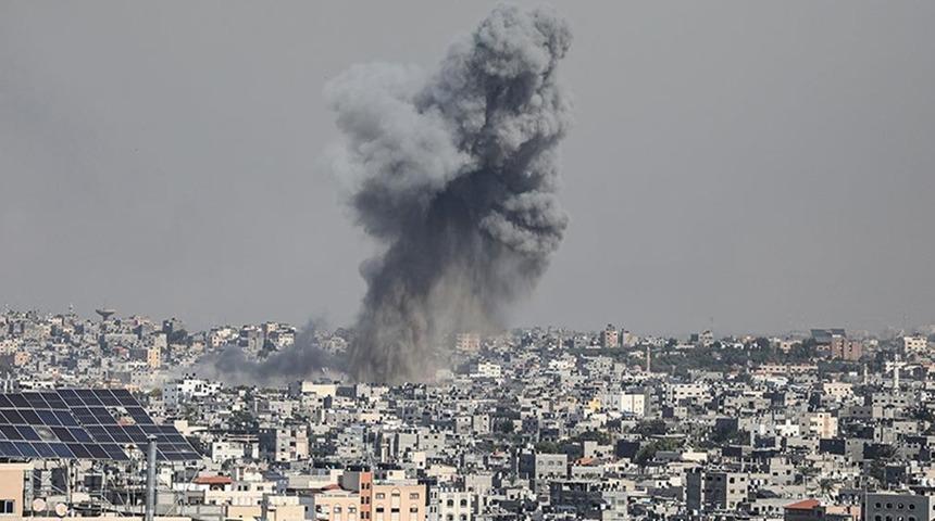 İsrail Gazze'de plaja saldırı düzenledi! Çok sayıda ölü var