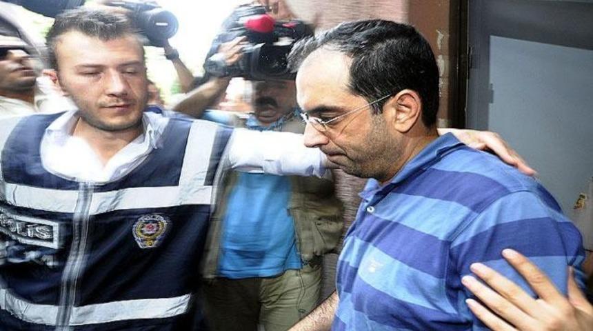 G&ouml;k&ccedil;ek'ten Mosturoğlu'na su&ccedil; duyurusu