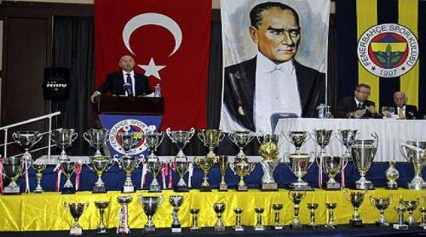 FB Divan Kurulu'nda g&ouml;zyaşları!