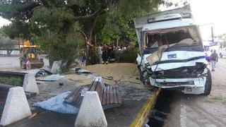 Freni patlayan kamyon ortalığı savaş alanına çevirdi: 4 yaralı