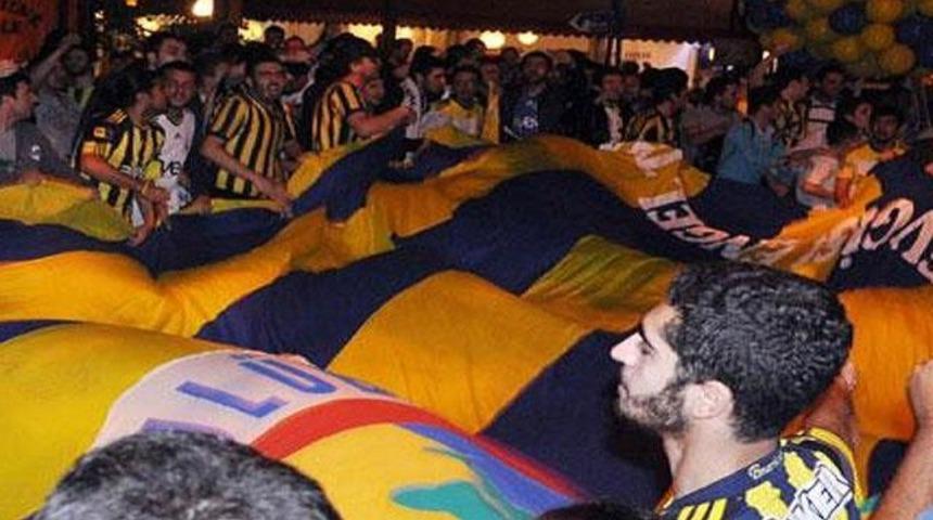 Binlerce Fenerli Metris'e y&uuml;r&uuml;yecek!