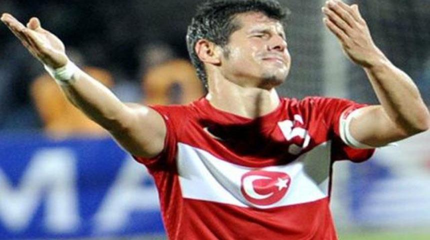 Emre'ye Arena'da milli şok!