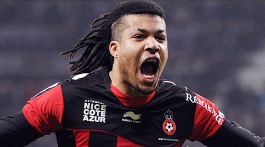 Fransız futbolcu Anin komada 