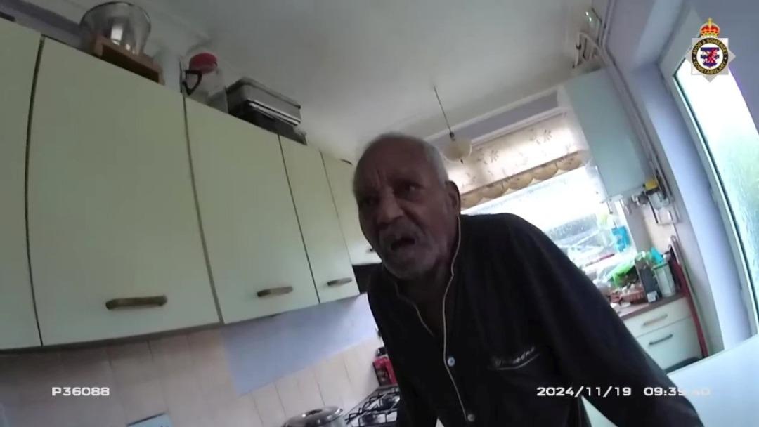 İngiltere nin en yaşlı katili 58 yıl sonra yakalandı! Etekte kalan ipucu ele verdi! Polis baskınında bakın ne dedi... 4