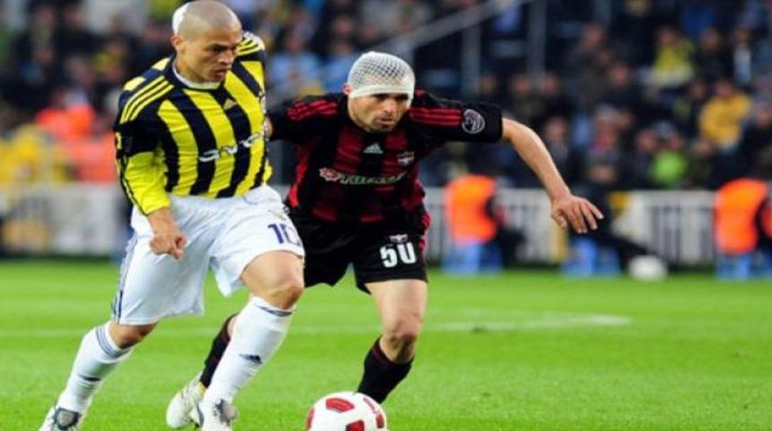 Fenerbah&ccedil;e 94'te g&uuml;ld&uuml;!