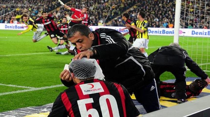 'Kendiniz i&ccedil;in oynayın şerefsizler' tepkisi!