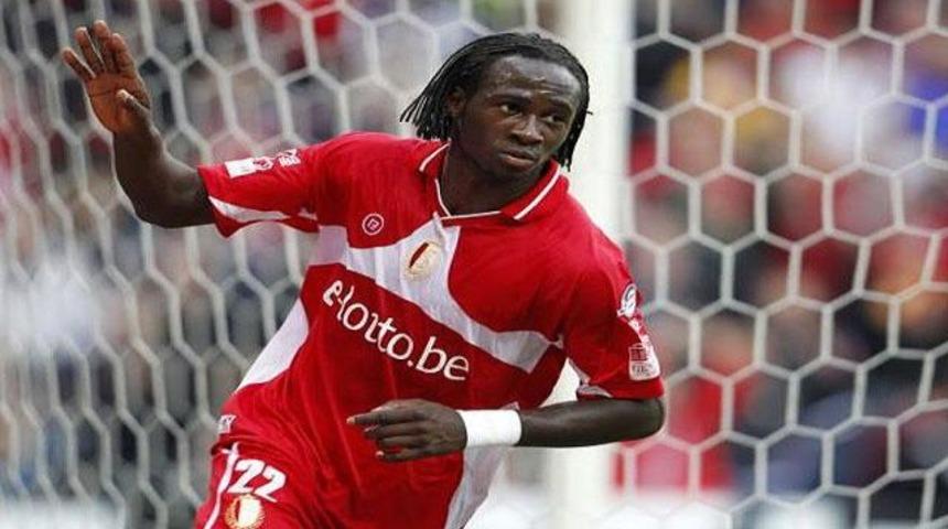 F.Bah&ccedil;e, Yobo'nun alternatifini buldu!