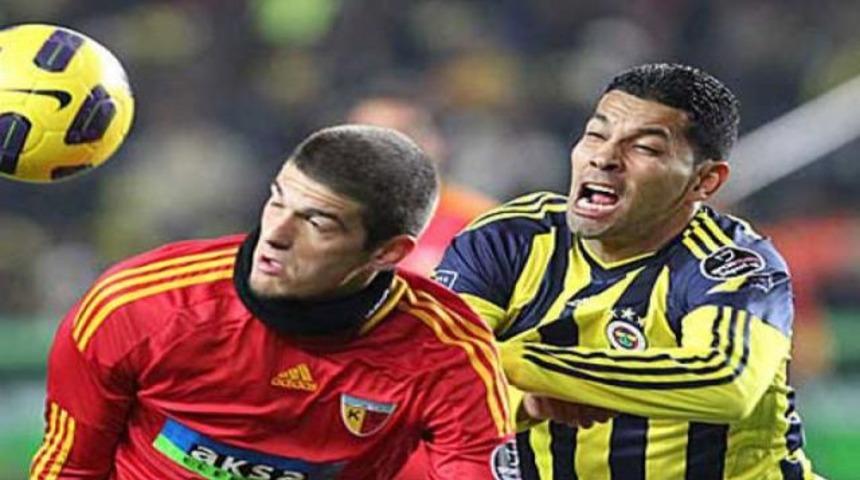 Andre Santos'un burnu kırıldı!