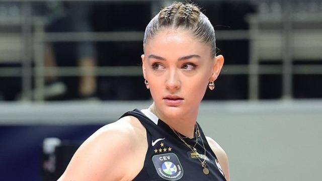 Zehra Güneş ve İrem Güneş düğünden paylaştı! Sosyal medya yıkıldı: Aynısınız ya!