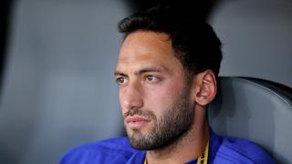 Hakan Çalhanoğlu krizi dinmek bilmiyorum! Şimdi de milli yıldızdan 2 sayfalık açıklama geldi! Öyle şeyler dedi ki...