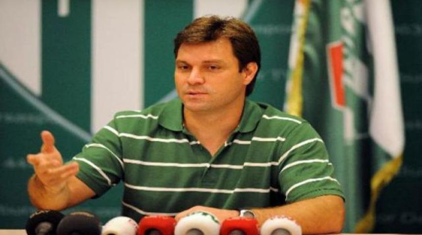 Ertuğrul Sağlam'dan yeni imza!