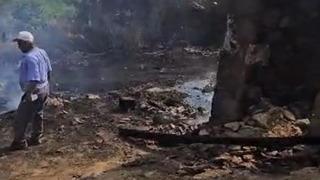 Tutuşan saman balyaları ile büyüyen alevlere itfaiye müdahale etti