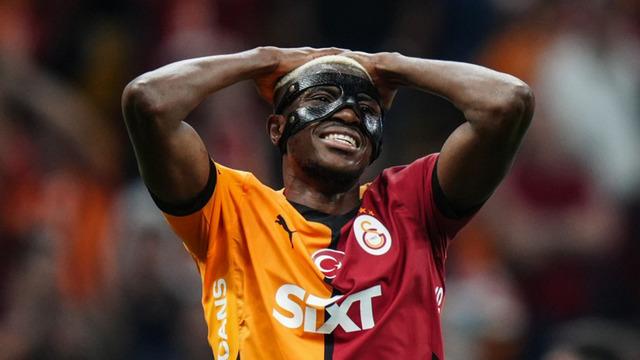 Antonio Conte yaptı yapacağını... Victor Osimhen kadro dışı bırakıldı! Yıldız oyuncu için artık geri sayım başladı