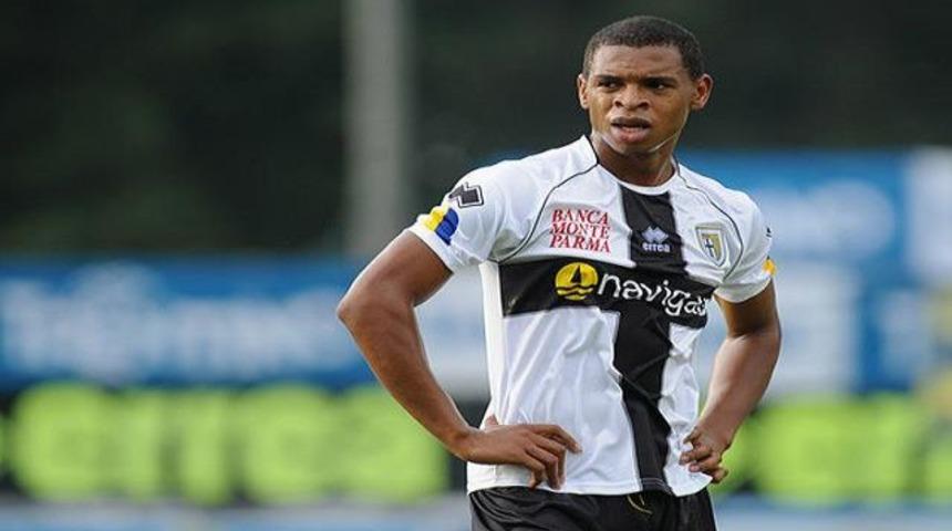 Bursaspor'a s&uuml;rpriz Nijeryalı