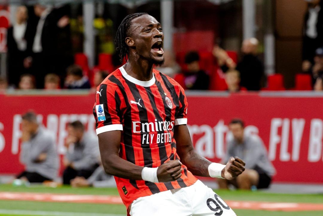 SON DAKİKA: Beşiktaş ın yeni transferi Tammy Abraham İstanbul a indi... Havaalanında büyük karşılama! 3