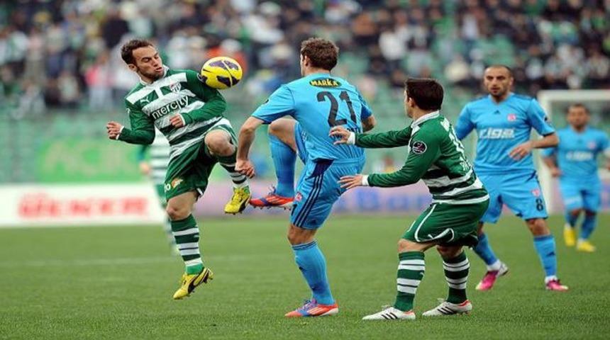 Timsah Batalla'yla avladı!