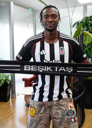 SON DAKİKA: Beşiktaş'ın yeni transferi Tammy Abraham İstanbul'a indi... Havaalanında büyük karşılama!