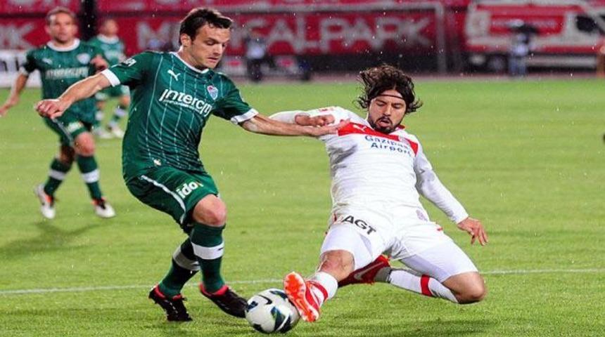 100 golde Batalla imzası!