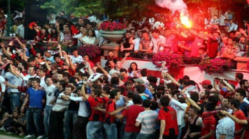 Es-Es'ten muhteşem kutlama!