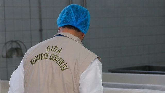 Ünlü börekçi kıyma yerine sakatat yedirmiş!