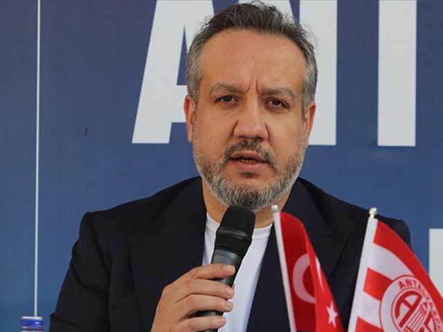 Antalyaspor Başkanı Sinan Boztepe görevinden ayrıldığını duyurdu!