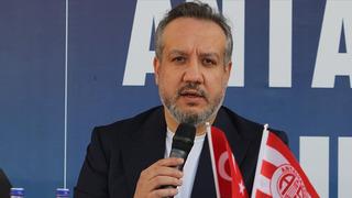 Antalyaspor Başkanı Sinan Boztepe görevinden ayrıldığını duyurdu!