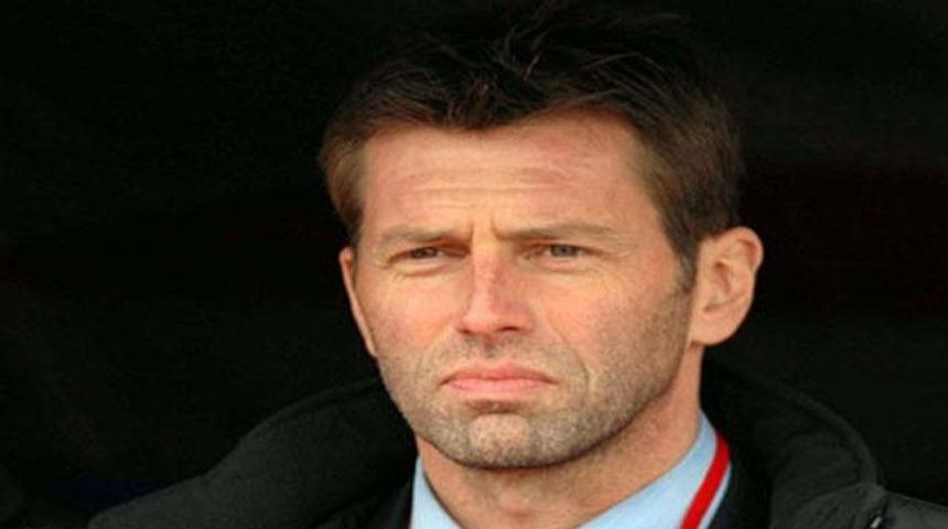 "Hertha-Skibbe &Ccedil;arşamba imzalıyor!"