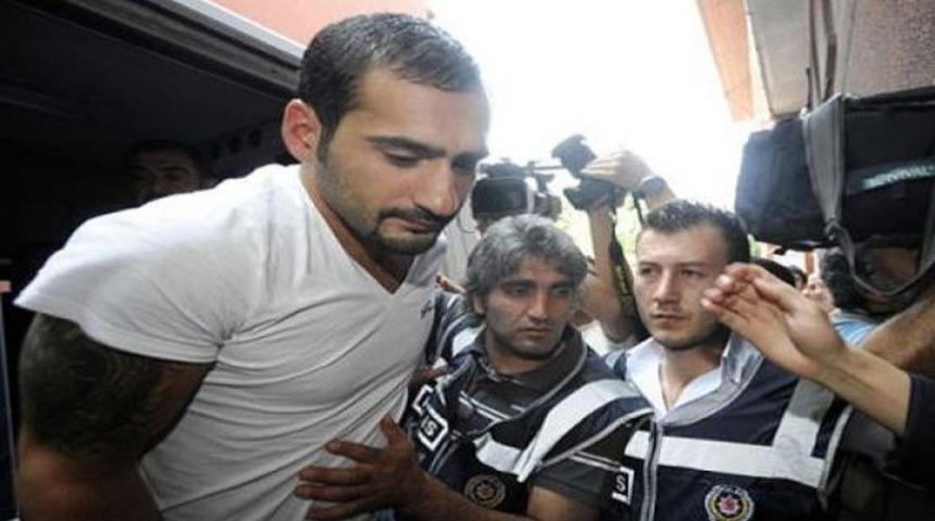 &Uuml;mit Karan'dan şok su&ccedil;lamalar!