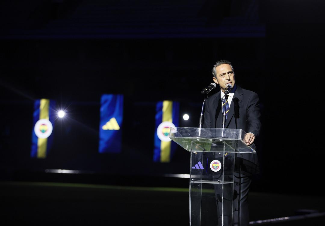 Fenerbahçe yeni sezon formalarını tanıttı! Adidas ile gerçekleştirilen lansman ve tanıtılan film büyük yankı uyandırdı... 1