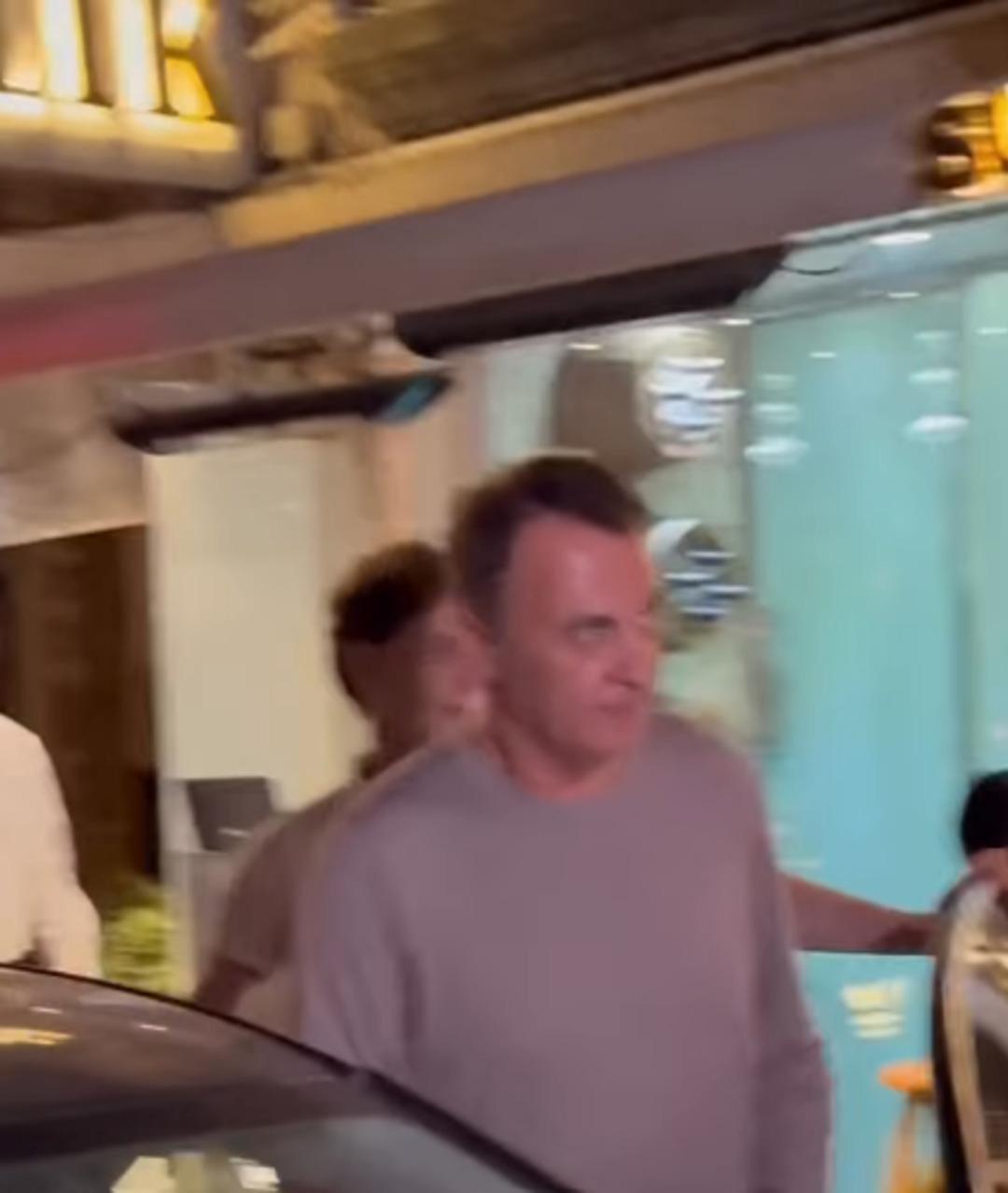 Dedikodular doğru çıktı! Güzide Duran ve Fikret Orman el ele yakalandı... Kaçmak isteyince arkadaşı kızdı 2
