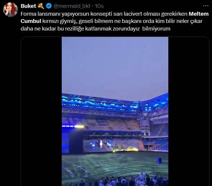 Meltem Cumbul, Fenerbahçe'nin forma lansmanında seçtiği elbisenin rengiyle tepki çekti! G3