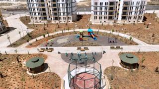 Şanlıurfa'da Karaköprü'de afet konutları tamamlandı! Bakan Kurum: Bu güvenin adı TOKİ