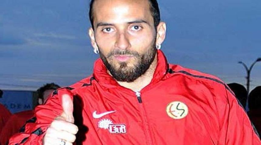 Erkan Zengin: T&uuml;rk değilim...