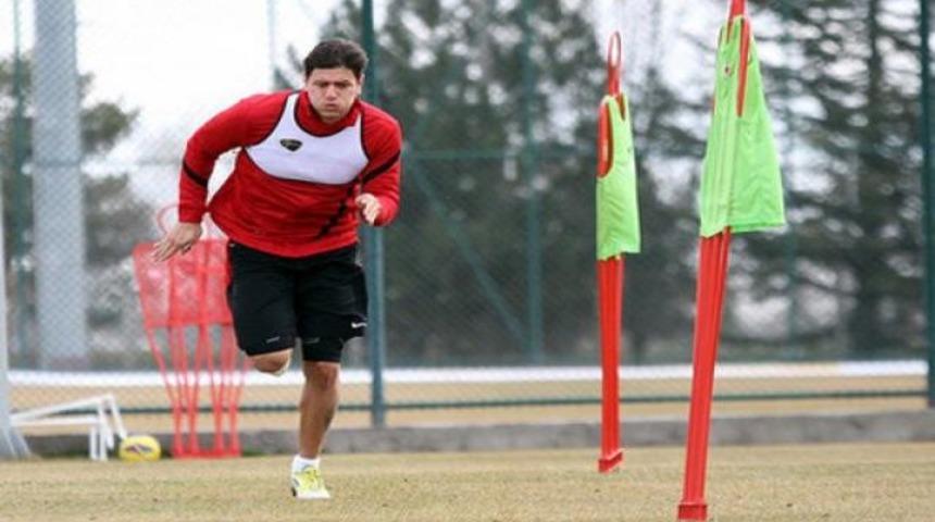 Diego Es Es ile imzaladı!