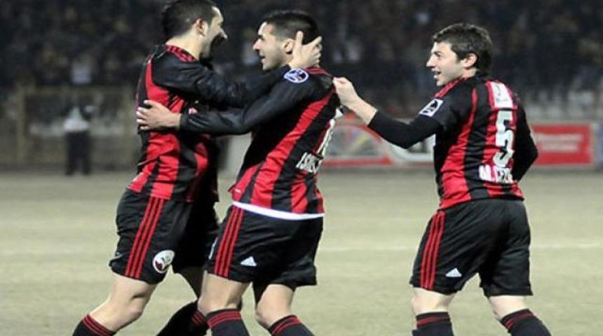 Cenk Tosun: G&ouml;nl&uuml;mde Beşiktaş...