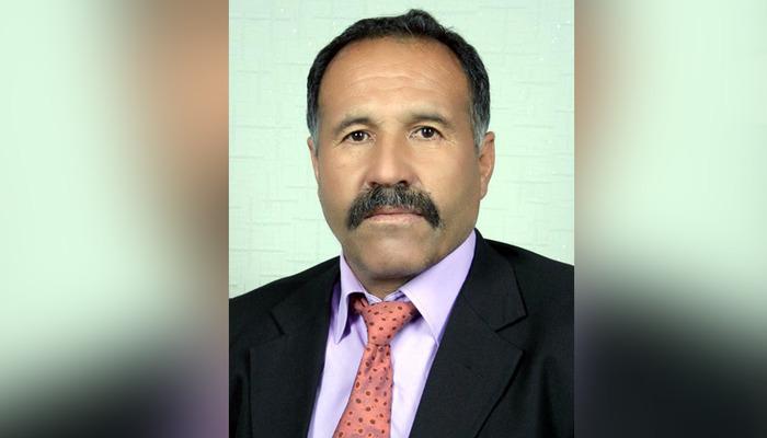 20506274-700x400 Yer: Bolu! Kestiği ağacın altında kalıp öldü