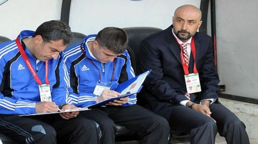 Tolunay ateş p&uuml;sk&uuml;rd&uuml;!