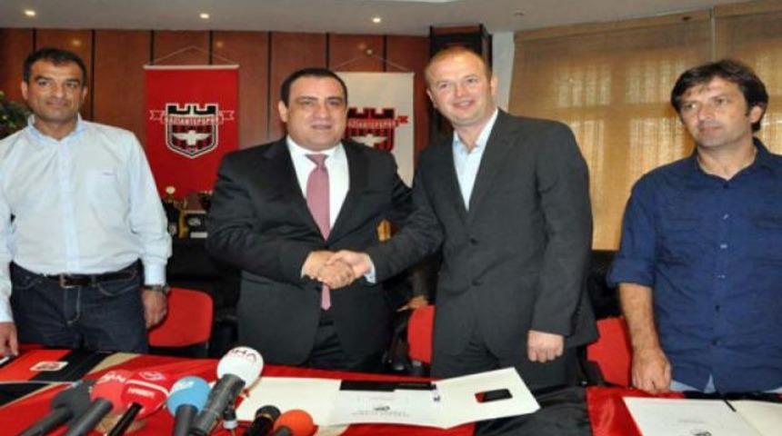 Abdullah Ercan imzaladı!