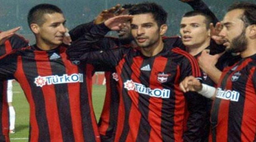 Muhammet'in milli forma aşkı!