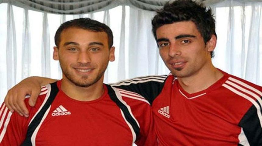 Ve Turgut Doğan Şahin imzaladı!